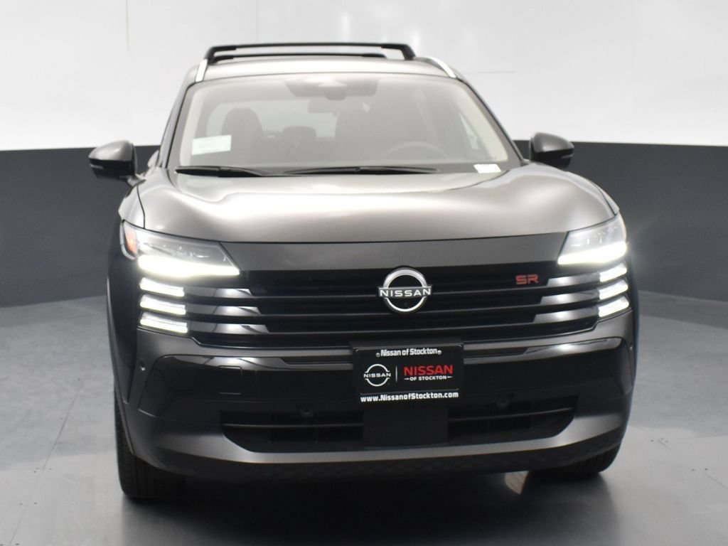 New 2026 Nissan Kicks SR FWD image 2