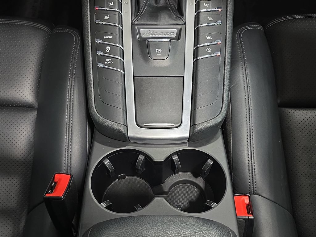 Used 2020 Porsche Macan S AWD/4WD image 20