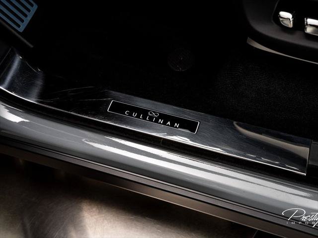 Used 2024 Rolls-Royce Cullinan Black Badge AWD/4WD image 50