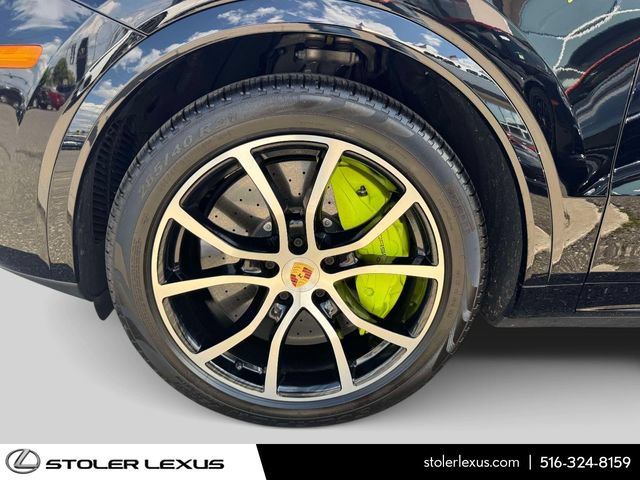 Used 2022 Porsche Cayenne Turbo S AWD/4WD image 10