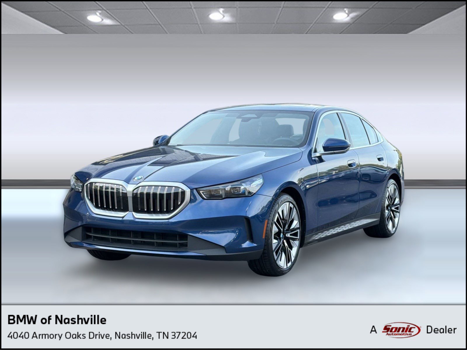 Certified 2025 BMW 540i xDrive AWD/4WD image 1