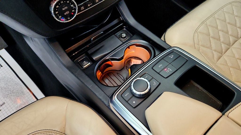 Used 2014 Mercedes-Benz GL 550 4MATIC image 16