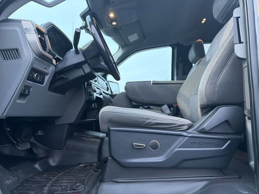 Used 2021 Ford F150 XLT w/ Equipment Group 301A Mid image 25