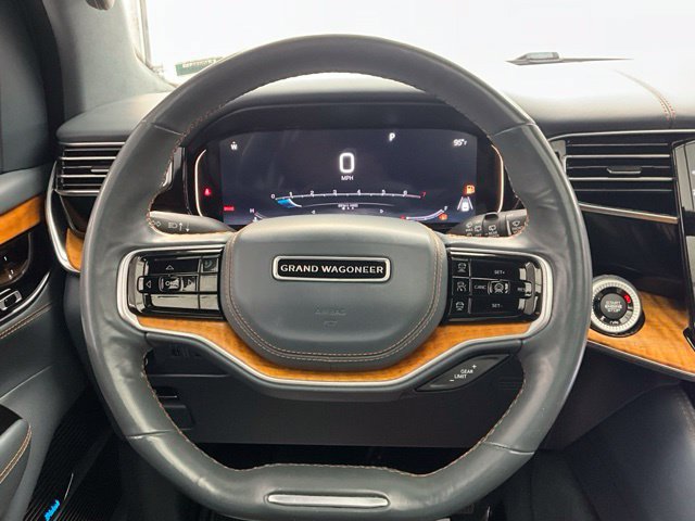 Used 2022 Jeep Grand Wagoneer Series II w/ Convenience Group III AWD/4WD image 10