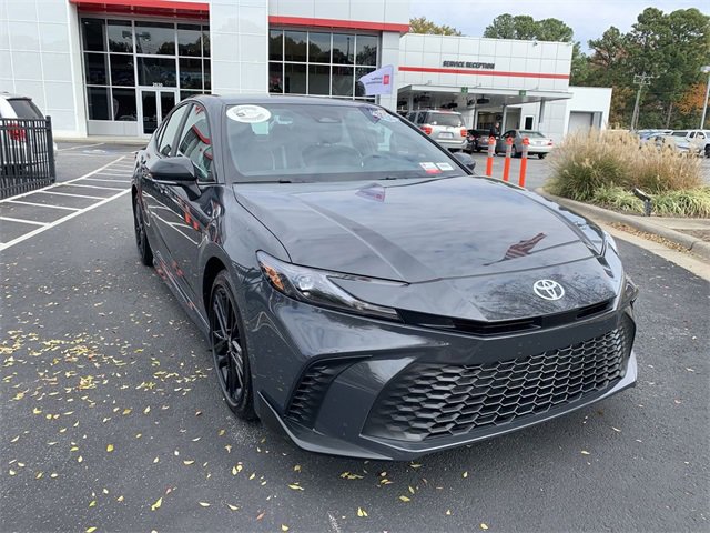 Certified 2025 Toyota Camry SE image 2