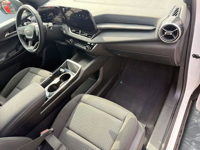 Used 2025 Chevrolet Equinox LT image 5