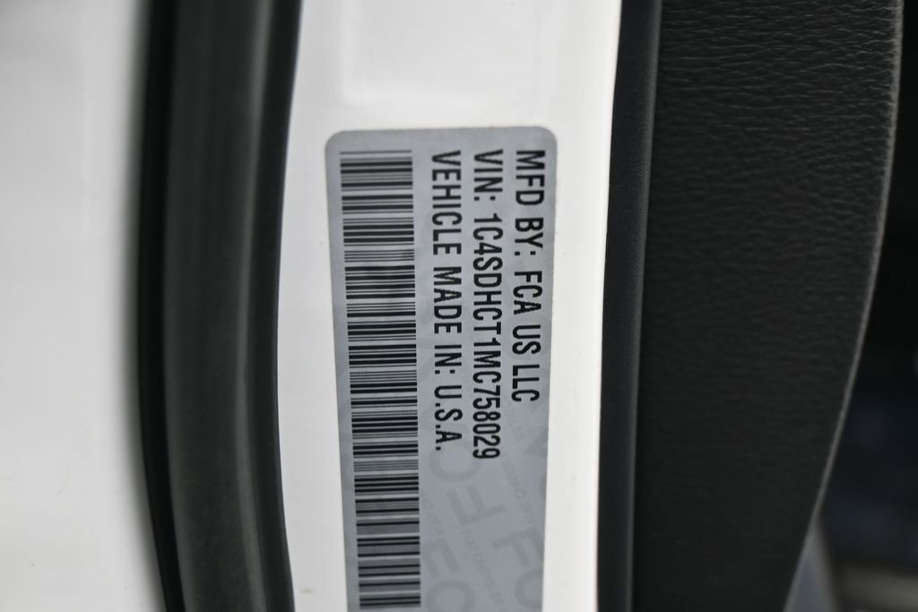 Used 2021 Dodge Durango R/T w/ Blacktop Package RWD image 17
