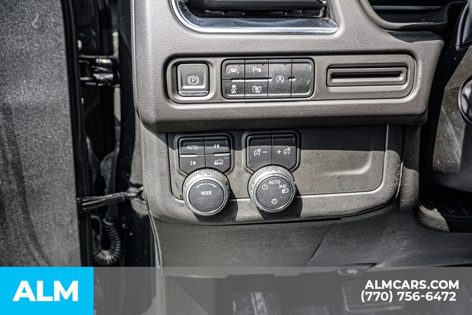 Used 2023 Chevrolet Tahoe RST w/ Luxury Package AWD/4WD image 38