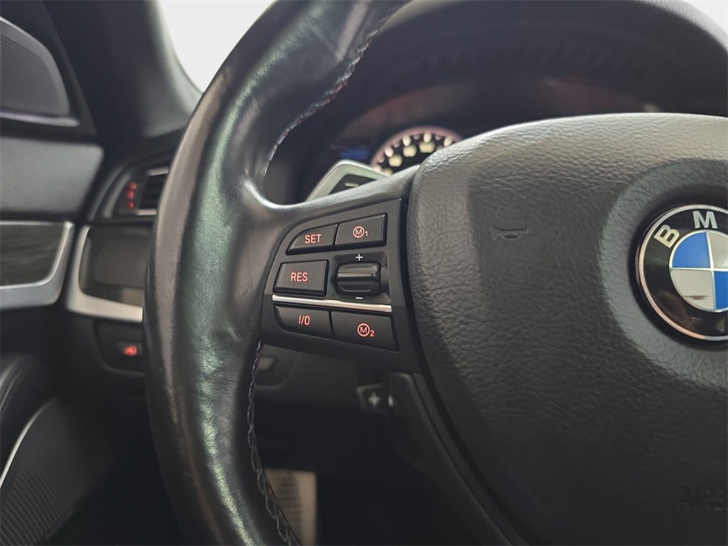 Used 2013 BMW M5 image 20