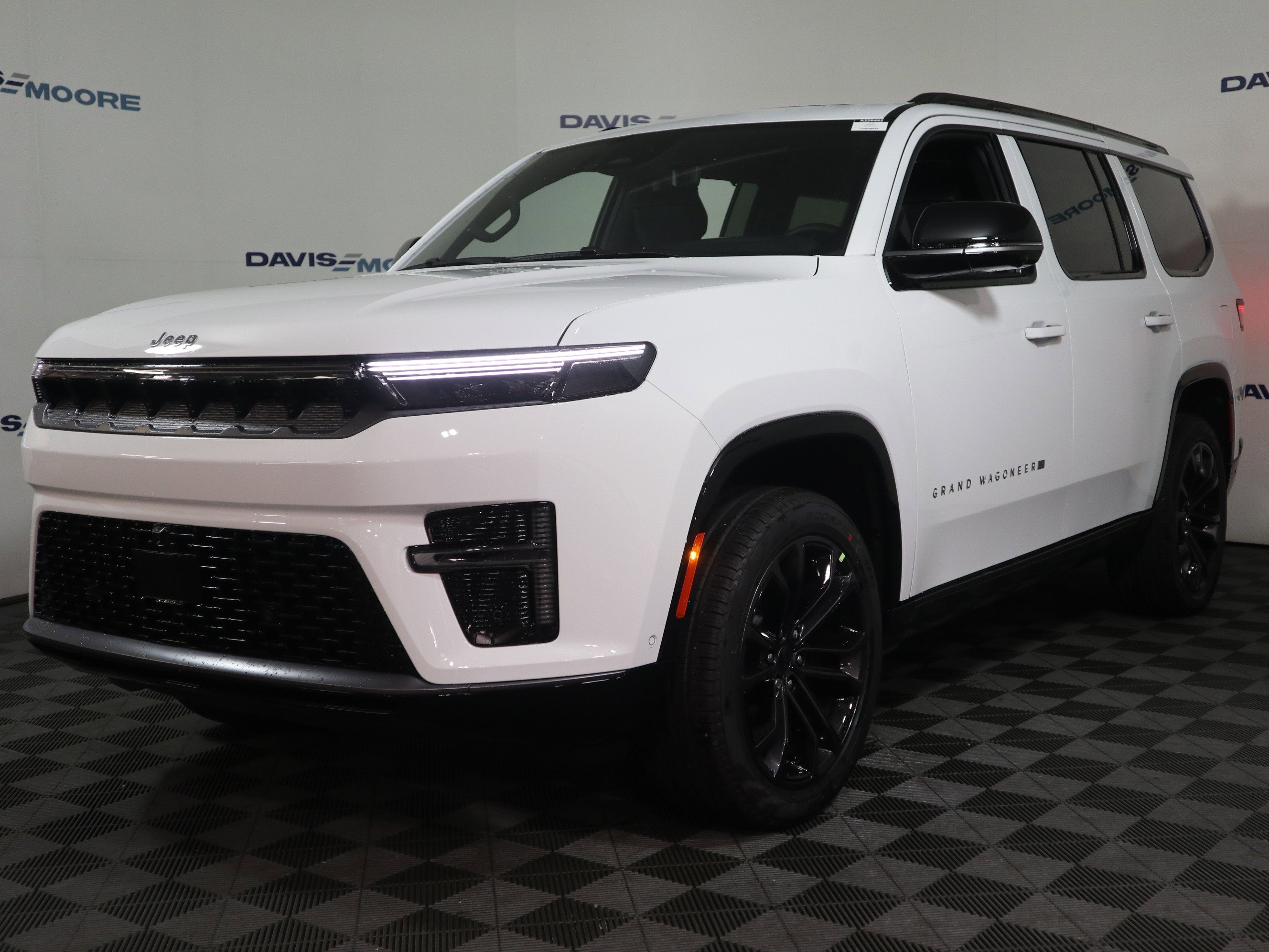 New 2026 Jeep Grand Wagoneer Summit image 13