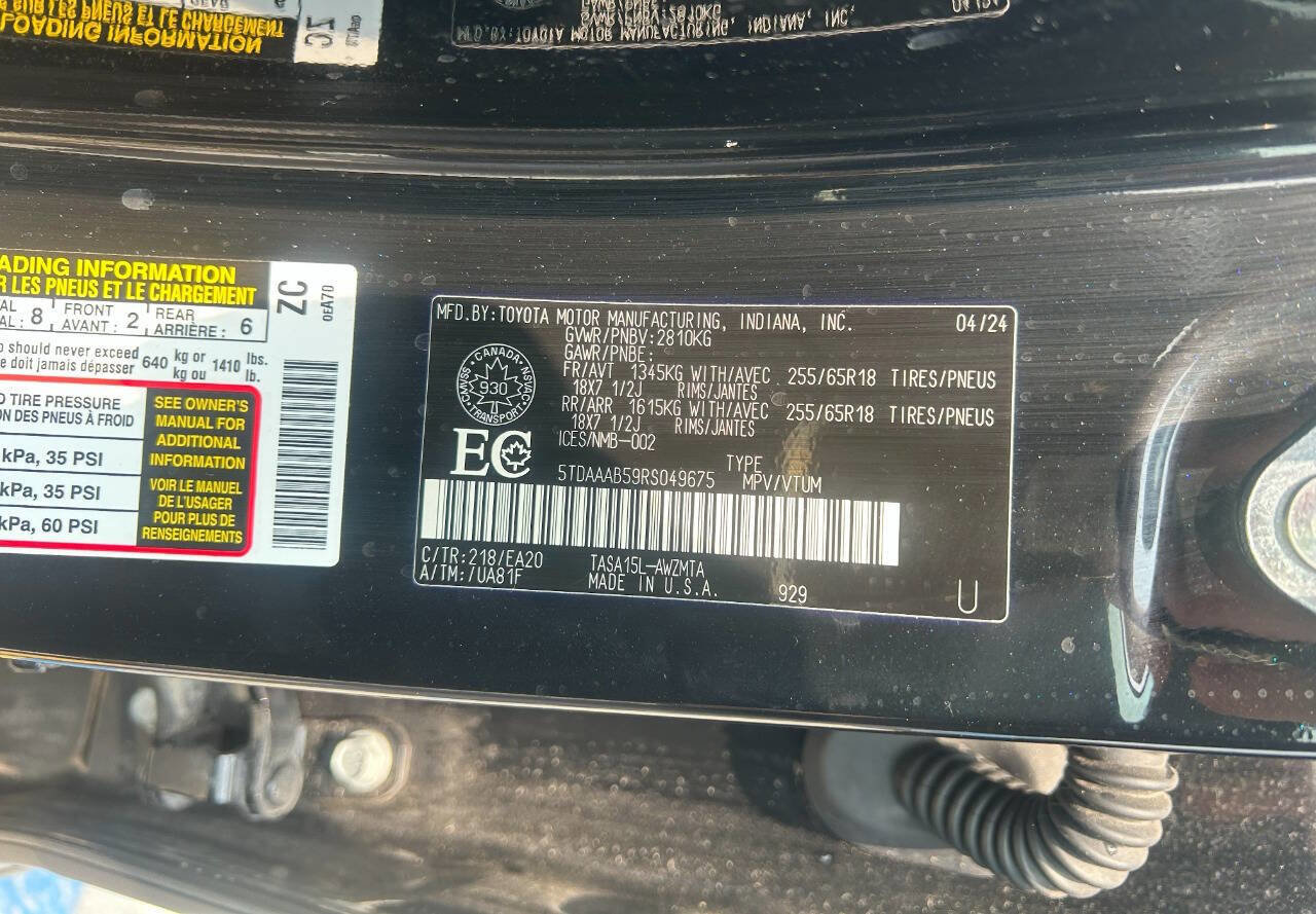 Used 2024 Toyota Grand Highlander AWD image 11