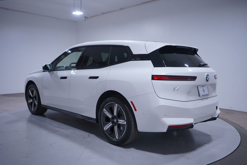 Used 2026 BMW iX xDrive60 w/ Premium Package image 3