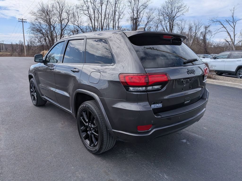 Used 2020 Jeep Grand Cherokee Altitude image 6