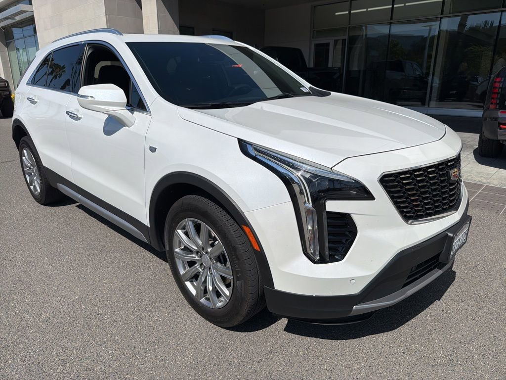 Used 2023 Cadillac XT4 Premium Luxury w/ Cold Weather Package FWD image 8