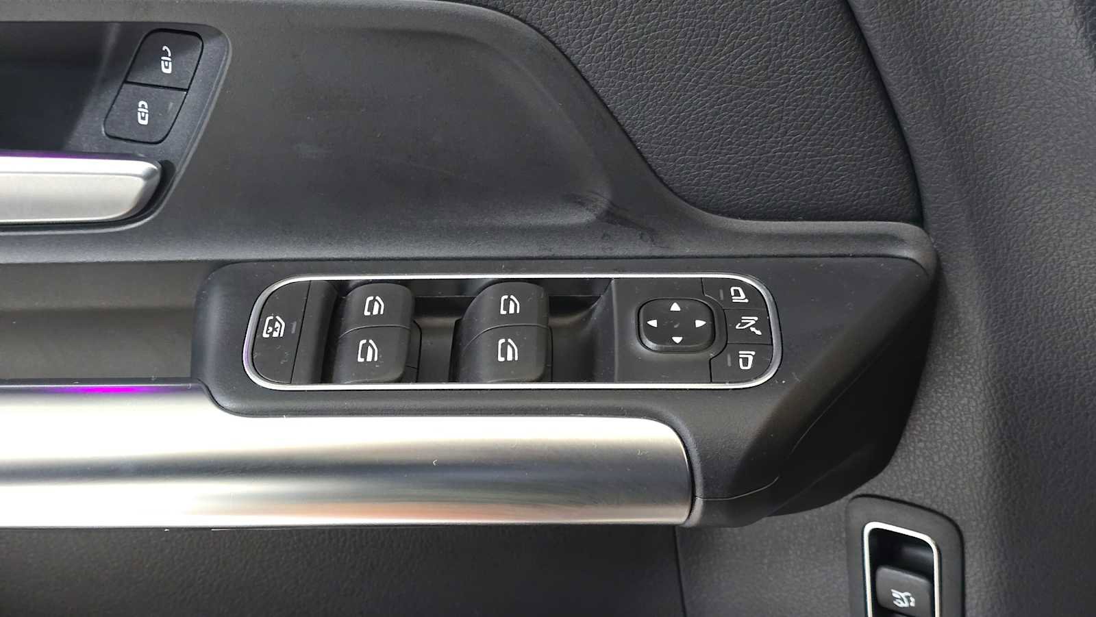 Used 2024 Mercedes-Benz GLA 35 AMG 4MATIC image 24