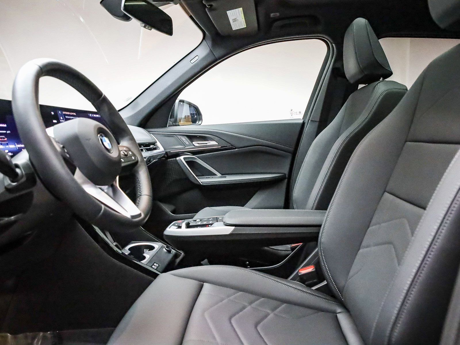 Used 2025 BMW X1 xDrive28i w/ Convenience Package image 19