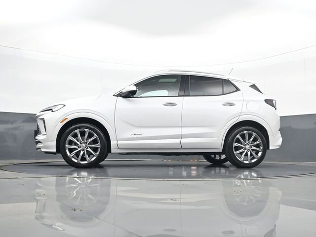 Used 2024 Buick Encore GX Avenir w/ Avenir Technology Package AWD/4WD image 28