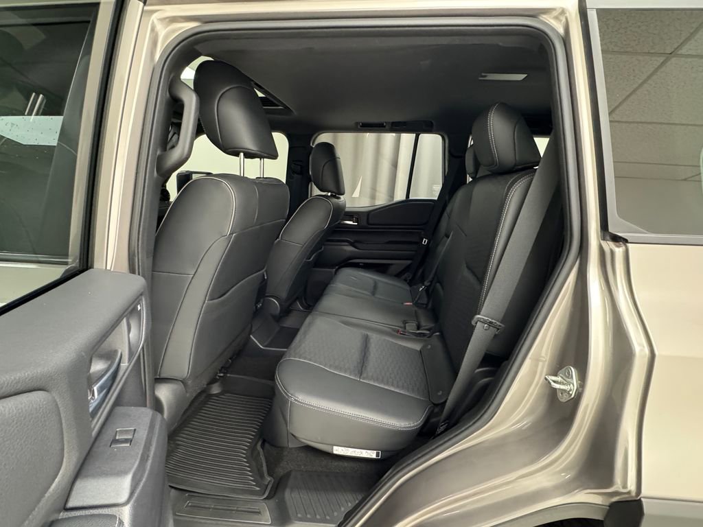 Used 2024 Toyota Land Cruiser image 12