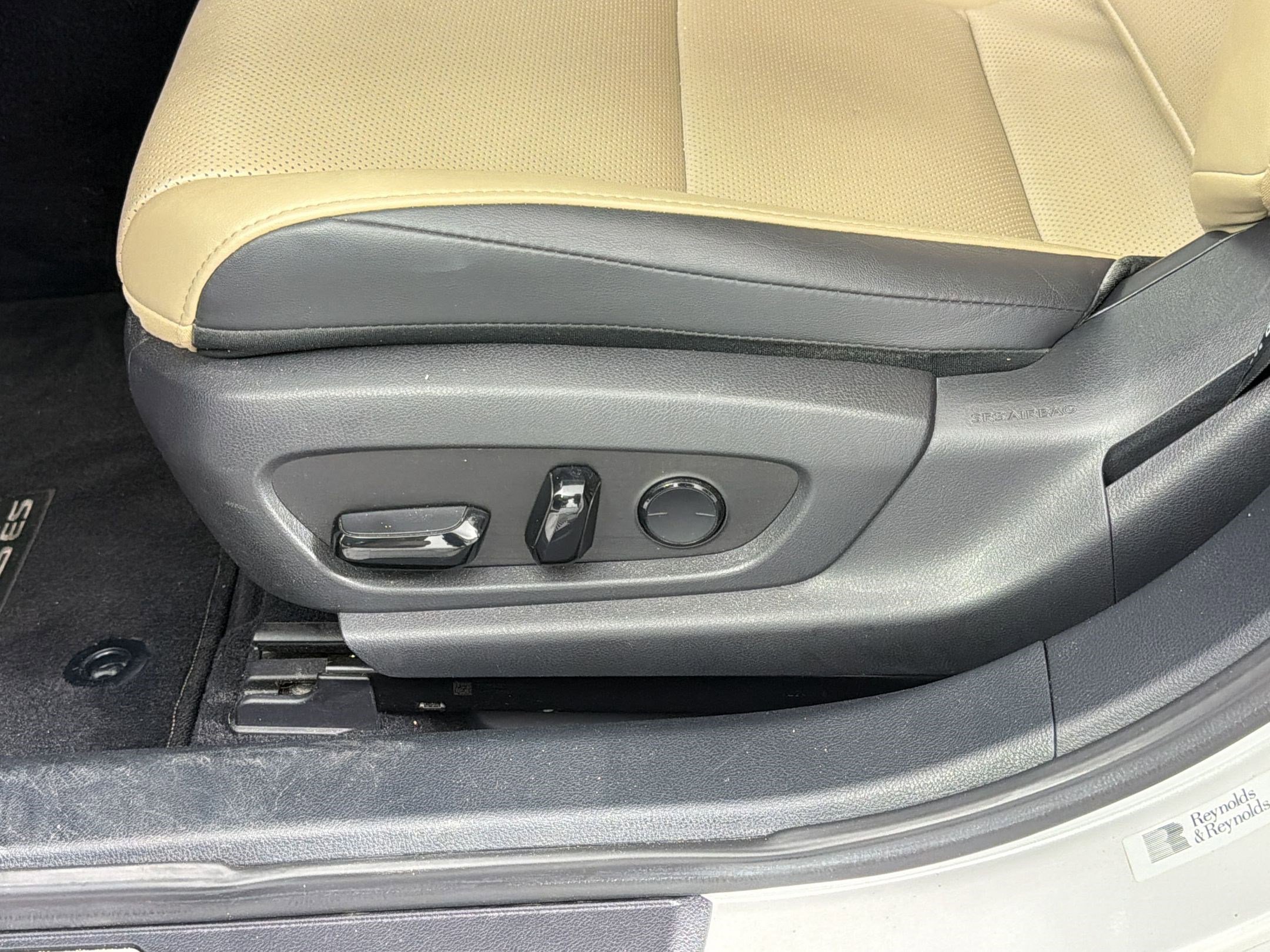 Used 2020 Lexus ES 350 w/ Premium Package FWD image 16