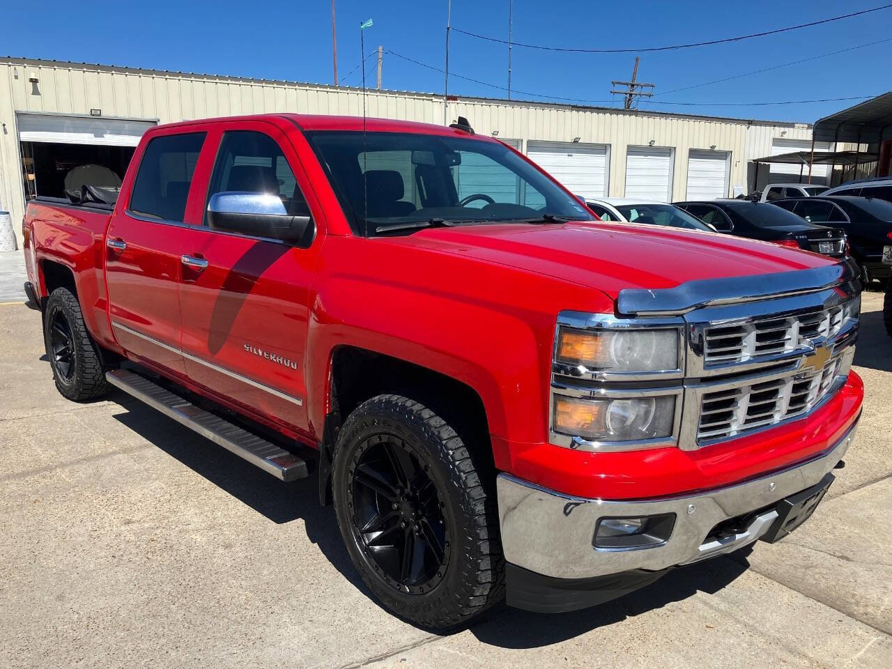 Used 2015 Chevrolet Silverado 1500 LTZ Z71 w/ LTZ Plus Package AWD/4WD image 4