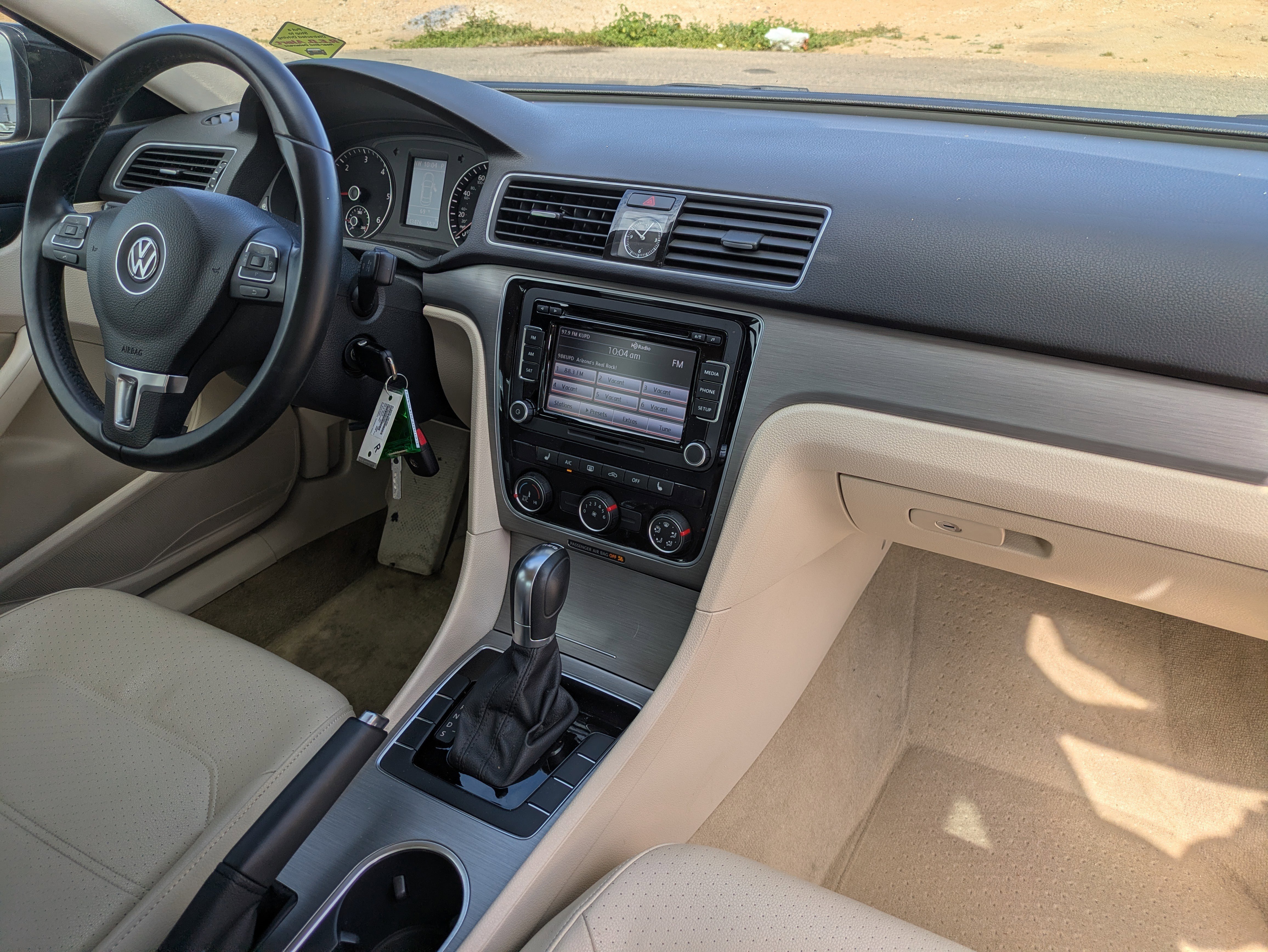 Used 2014 Volkswagen Passat TDI SE image 12