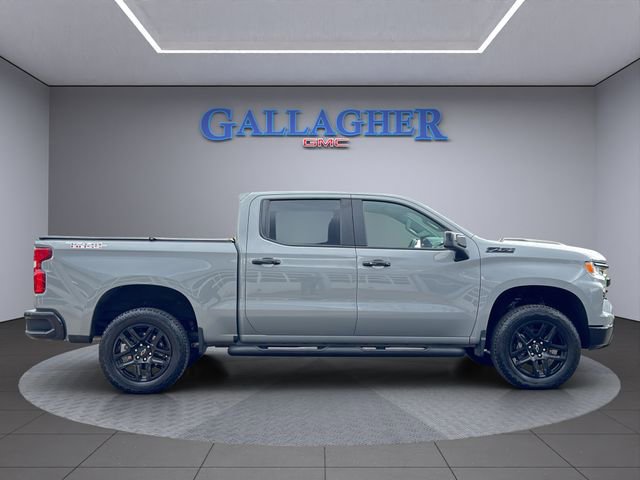 Used 2024 Chevrolet Silverado 1500 LT Trail Boss AWD/4WD image 3