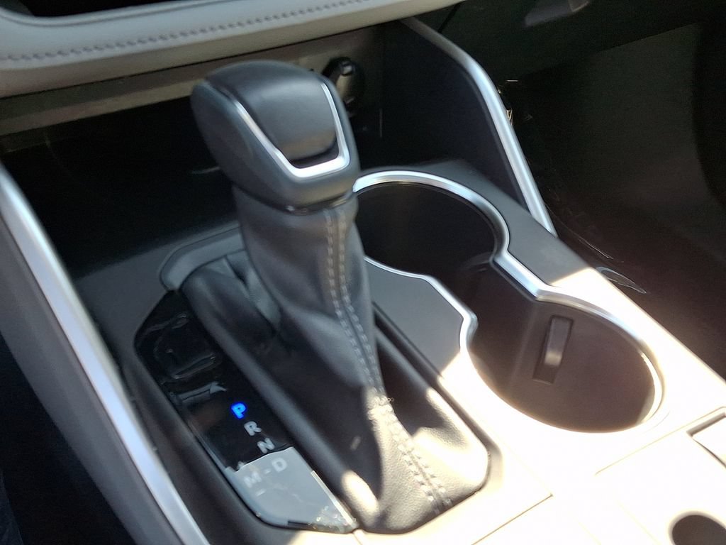 Used 2023 Toyota Highlander XLE FWD image 17