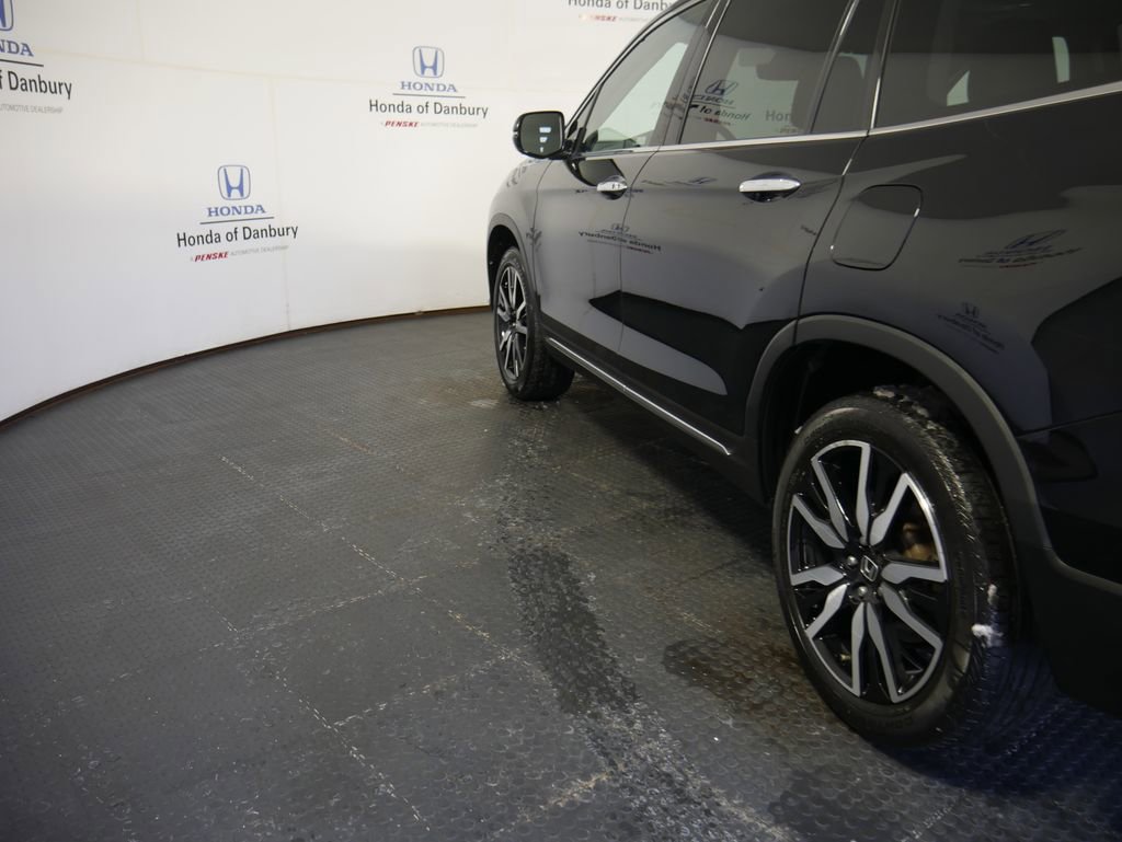 Used 2020 Honda Pilot Touring image 10
