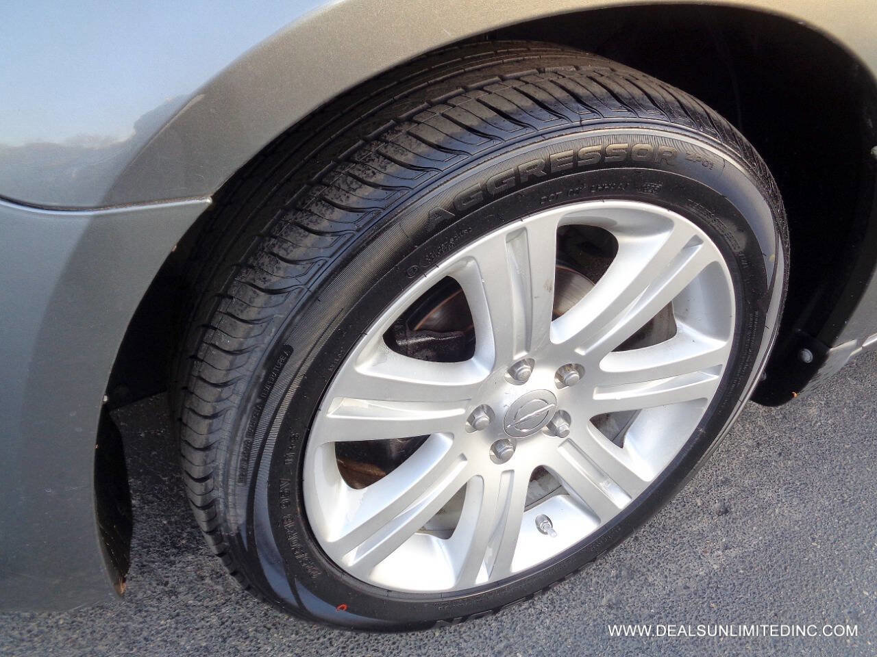 Used 2013 Chrysler 200 Touring image 6