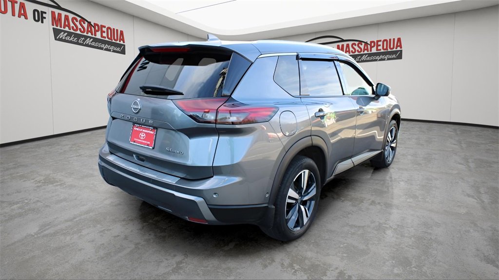 Used 2024 Nissan Rogue SL w/ SL Premium Package image 5