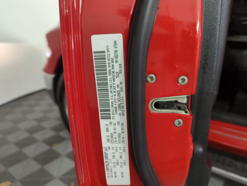 Used 2014 RAM 1500 Big Horn image 37