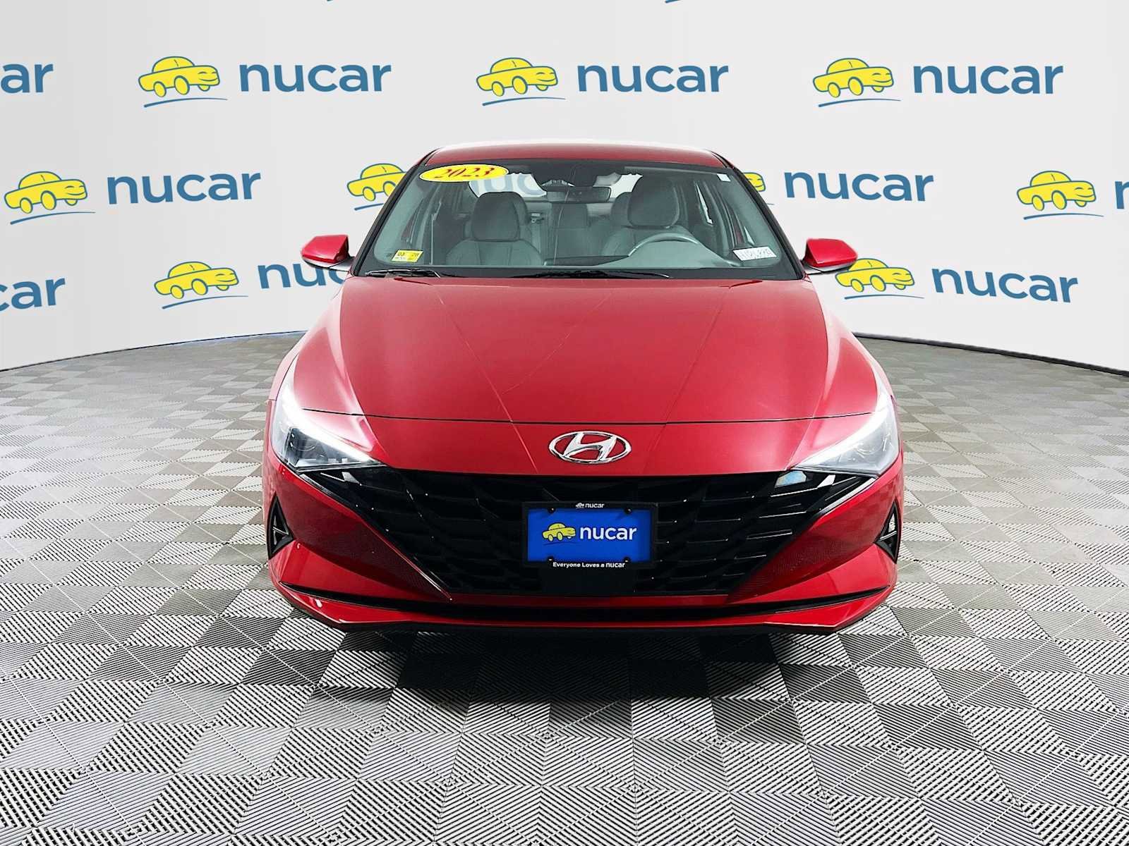 Used 2023 Hyundai Elantra SEL w/ Convenience Package FWD image 2