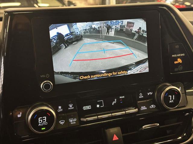 Used 2024 Toyota Highlander XLE image 28