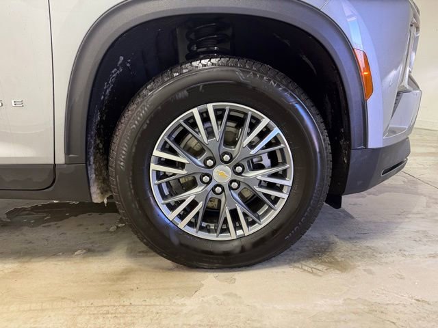 Certified 2025 Chevrolet Traverse LT image 31