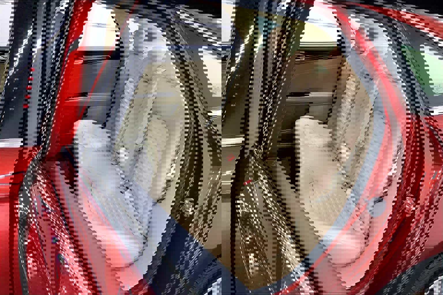 Used 2014 Ford Fusion SE w/ Equipment Group 202A image 17