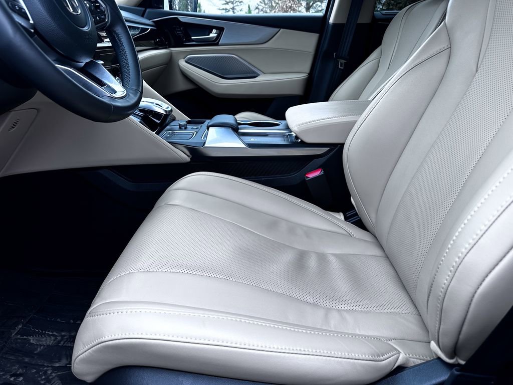 Used 2024 Acura MDX SH-AWD w/ Technology Package image 18