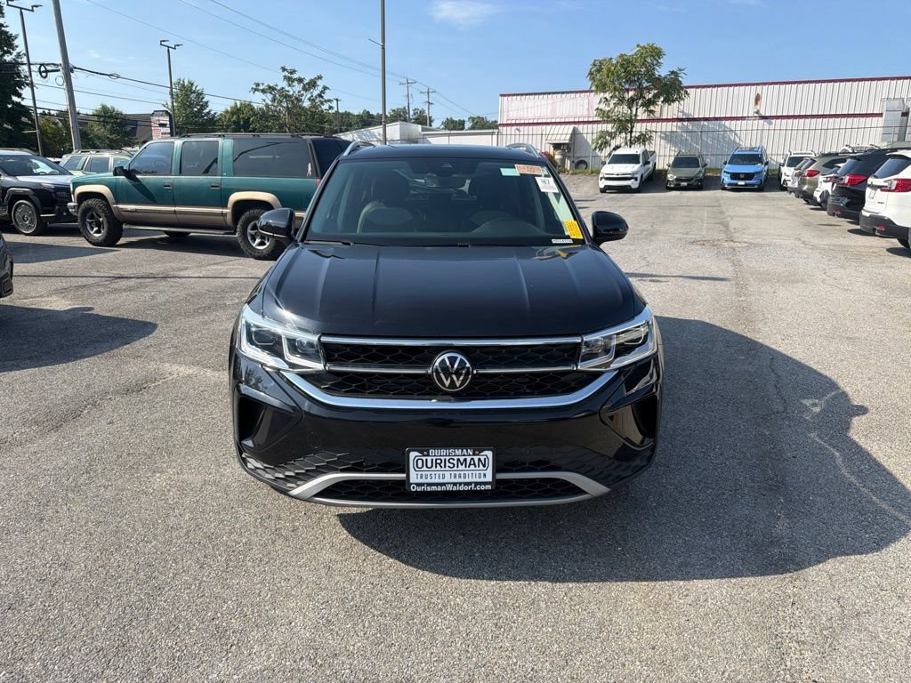 Used 2023 Volkswagen Taos SEL AWD/4WD image 13