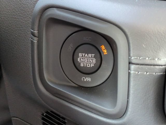 New 2026 Jeep Gladiator Sport AWD/4WD image 28
