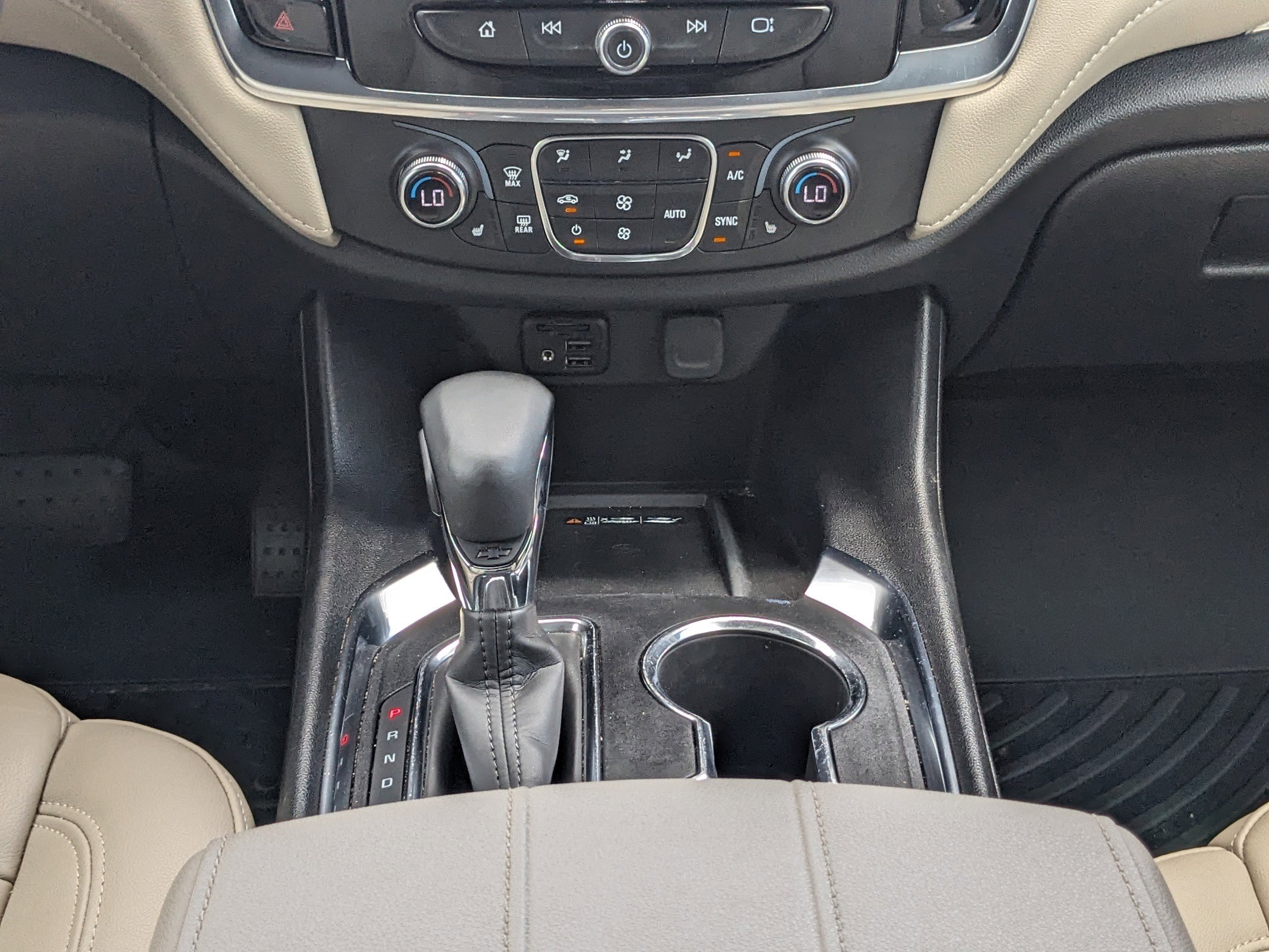 Used 2023 Chevrolet Traverse LT w/ LT Premium Package image 21