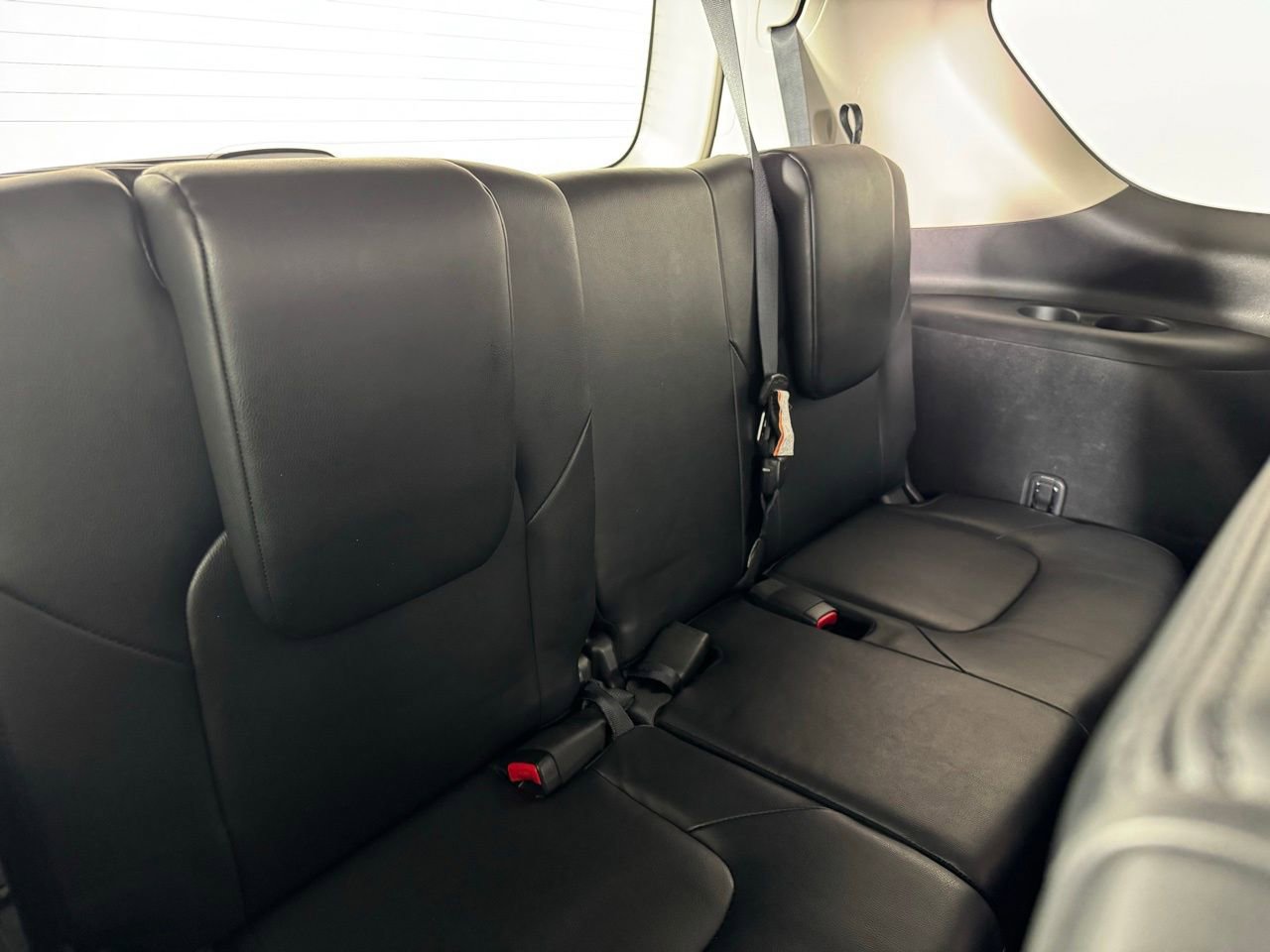 Used 2024 Nissan Armada SL w/ Captain's Chairs Package image 31