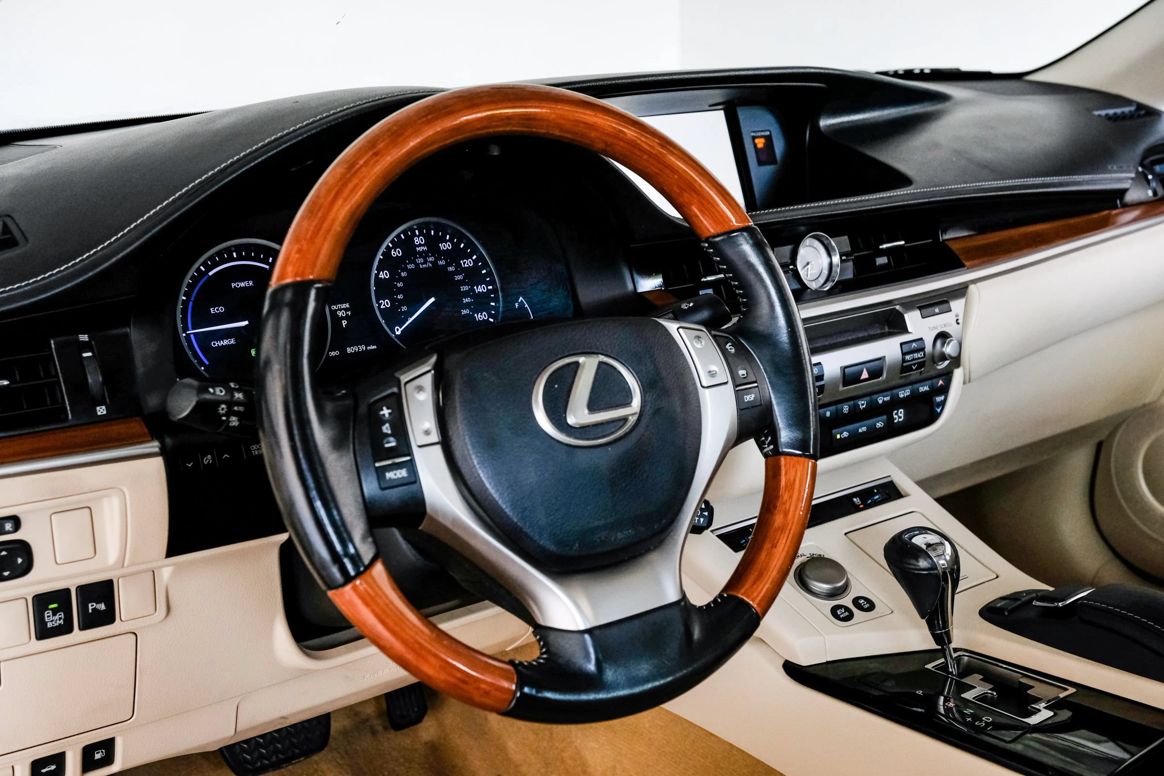 Used 2014 Lexus ES 300h w/ Luxury Package w/Bamboo Trim FWD image 15