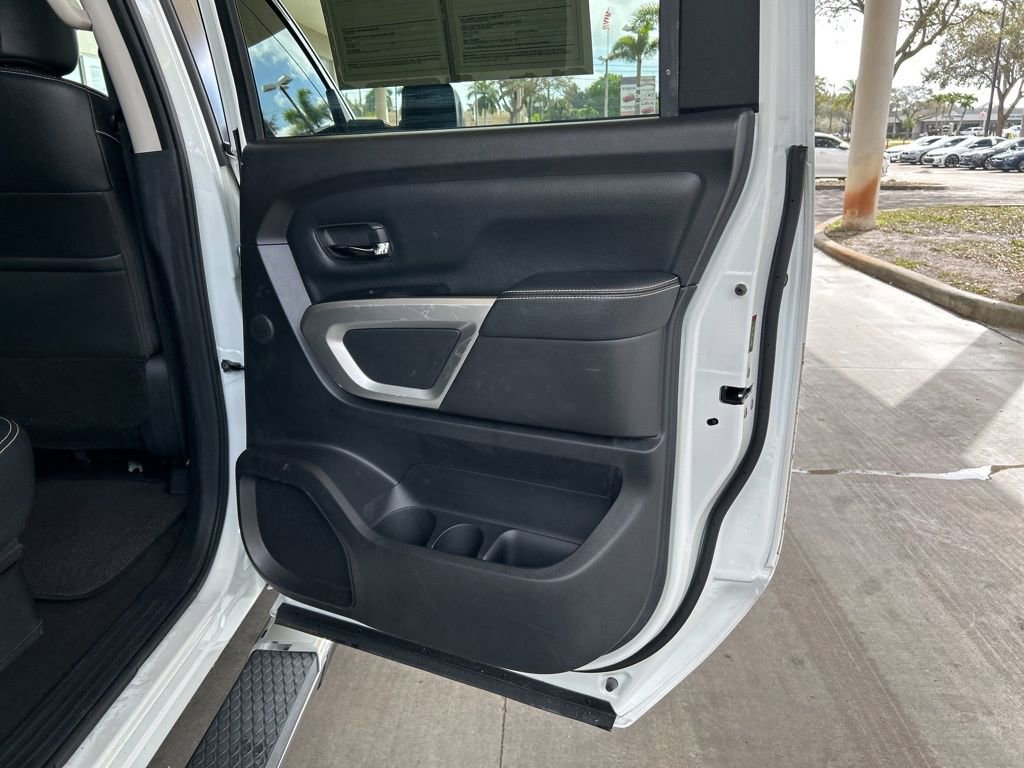 Used 2019 Nissan Titan PRO-4X w/ Pro-4x Convenience Package image 34