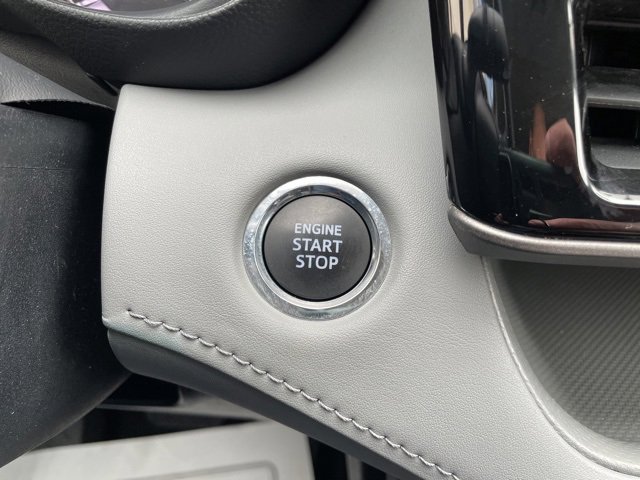 Used 2023 Toyota Highlander L image 22