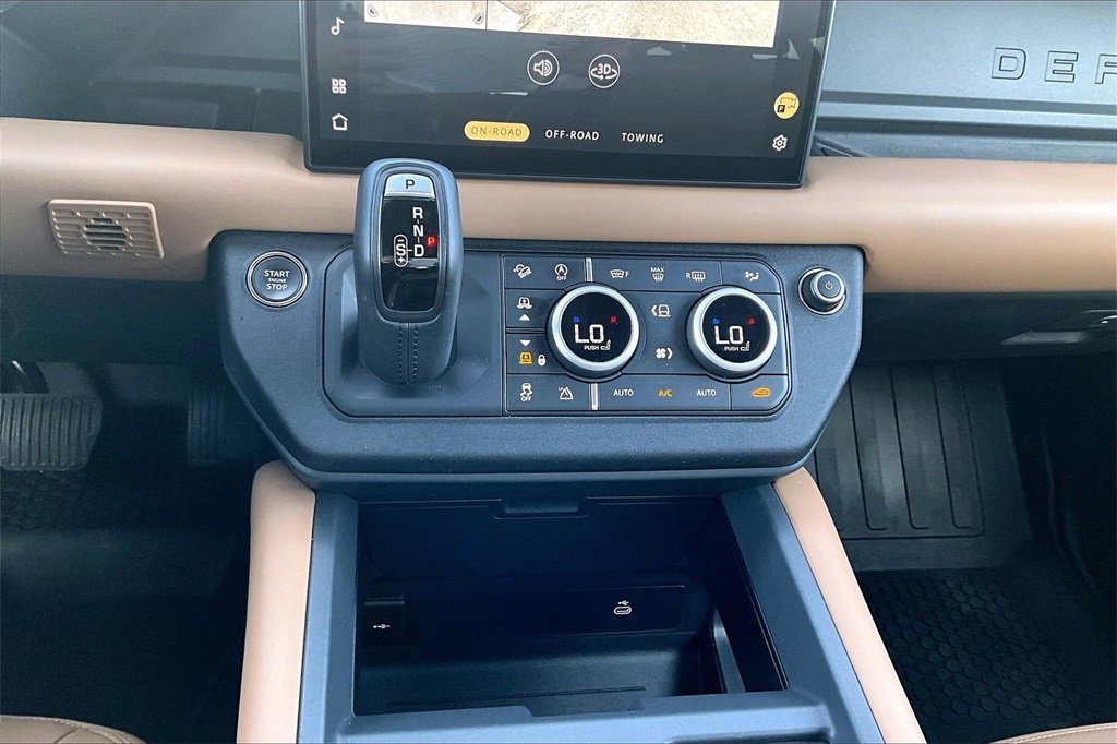 Certified 2025 Land Rover Defender 110 S image 24
