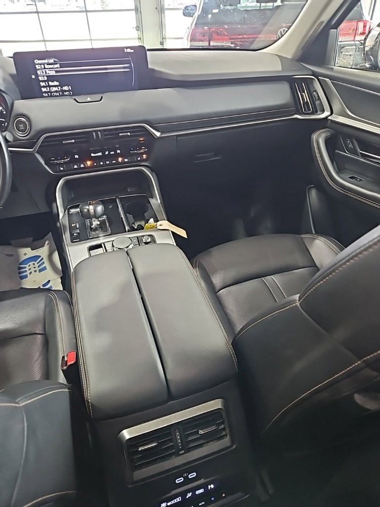 Used 2025 MAZDA CX-70 3.3 Turbo w/ Preferred Package image 23