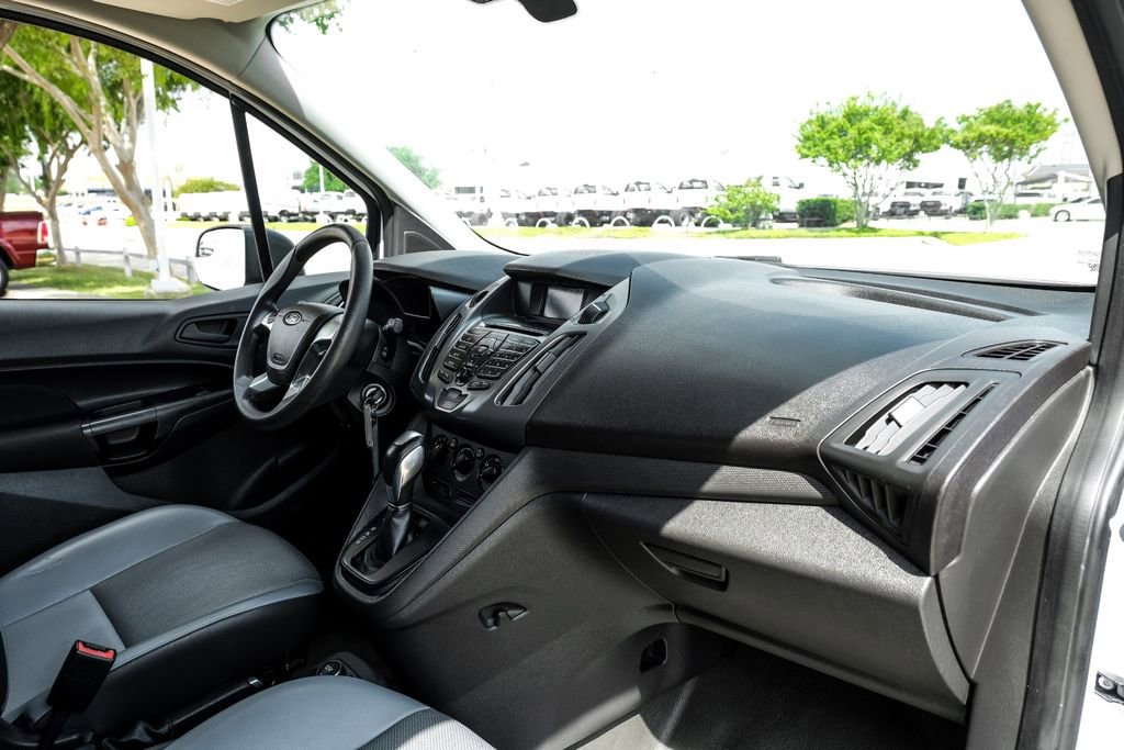 Used 2016 Ford Transit Connect XL image 9