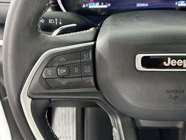 Used 2023 Jeep Grand Cherokee L Laredo AWD/4WD image 23