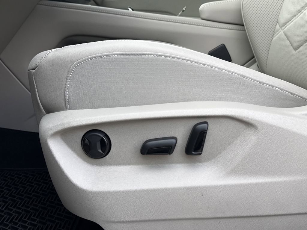 New 2026 Volkswagen Atlas SE image 26