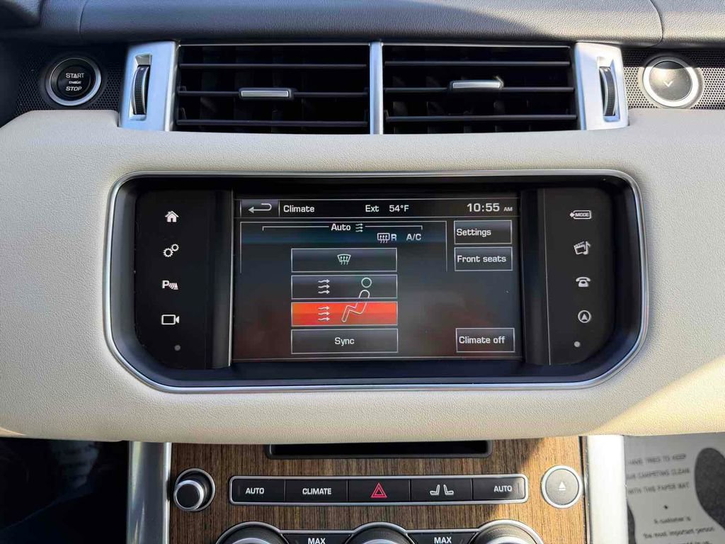 Used 2016 Land Rover Range Rover Sport HSE image 29