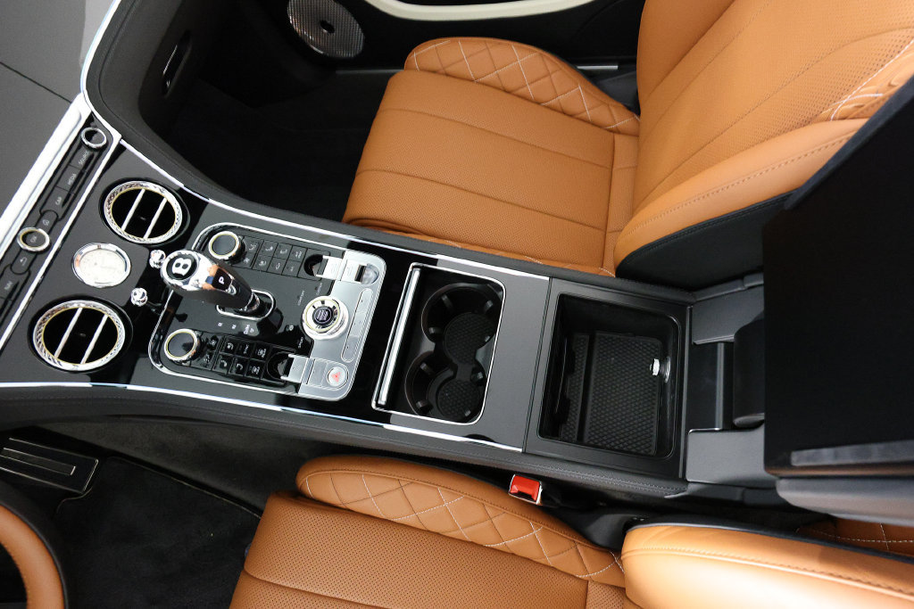 Used 2024 Bentley Continental GT Mulliner AWD/4WD image 44